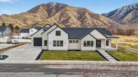 Tiny photo for 1096 N 1000 E, Mapleton, UT 84664 (MLS # 2127857)