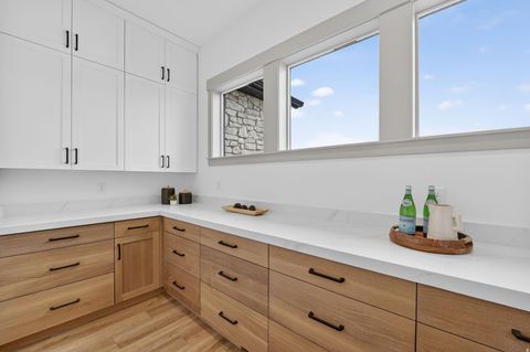 Tiny photo for 1096 N 1000 E, Mapleton, UT 84664 (MLS # 2127857)