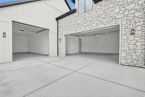 Tiny photo for 1096 N 1000 E, Mapleton, UT 84664 (MLS # 2127857)