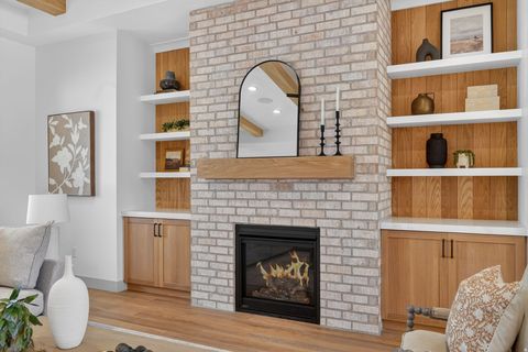 Tiny photo for 1096 N 1000 E, Mapleton, UT 84664 (MLS # 2127857)