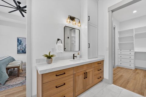 Tiny photo for 1096 N 1000 E, Mapleton, UT 84664 (MLS # 2127857)