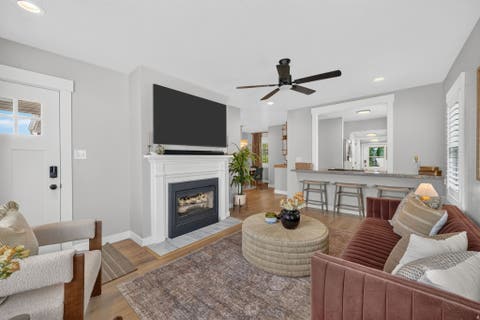 Tiny photo for 445 E 200 N, Kaysville, UT 84037 (MLS # 2172369)