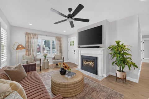 Tiny photo for 445 E 200 N, Kaysville, UT 84037 (MLS # 2172369)