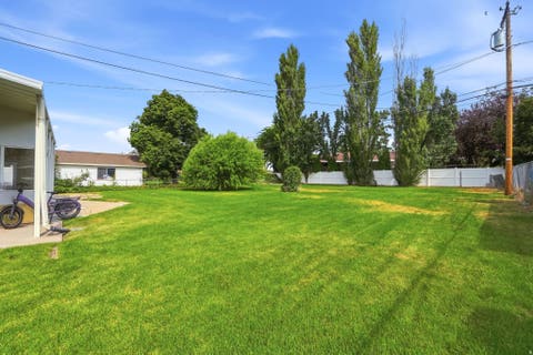 Tiny photo for 445 E 200 N, Kaysville, UT 84037 (MLS # 2172369)