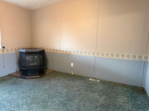 Tiny photo for 4977 S 2625 E, Vernal, UT 84078 (MLS # 2137770)
