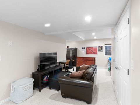 Tiny photo for 184 PARK SHADOWS CIR, Bountiful, UT 84010 (MLS # 2123446)