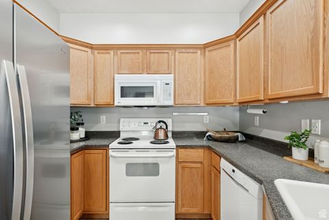 Tiny photo for 14074 S JULIEN CV, Bluffdale, UT 84065 (MLS # 2119039)
