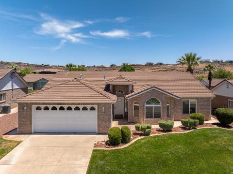 Tiny photo for 805 S RIVER RD #70, Saint George, UT 84790 (MLS # 2169693)