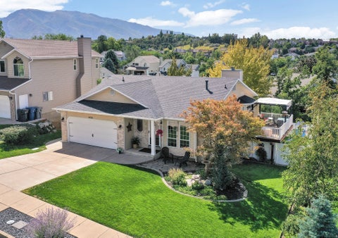 Photo of 1033 E 5000 S, South Ogden, UT 84403 (MLS # 2182955)