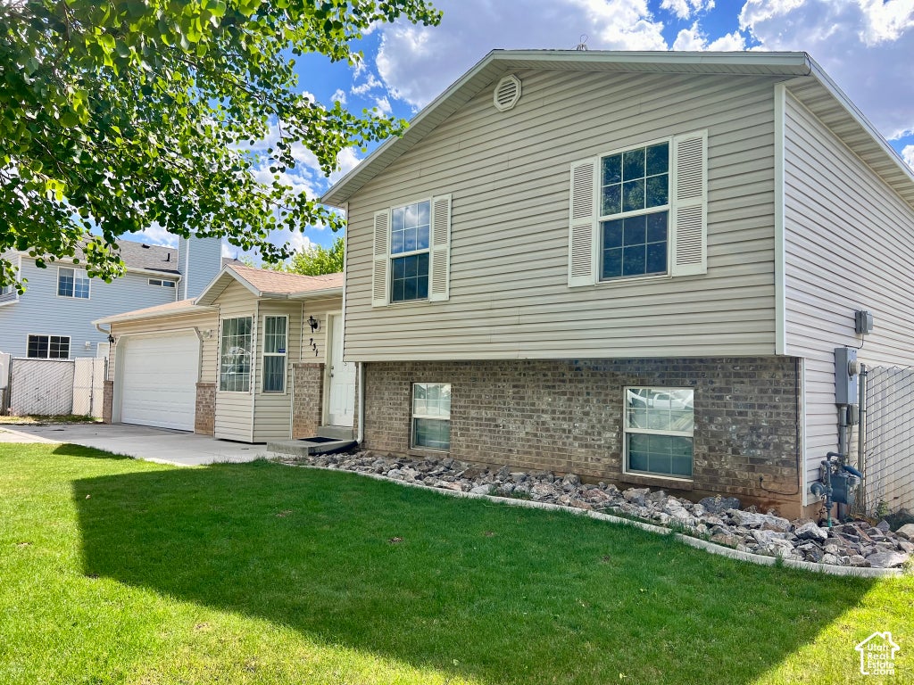 Photo of 731 N 280 W, Santaquin, UT 84655 (MLS # 2193208)