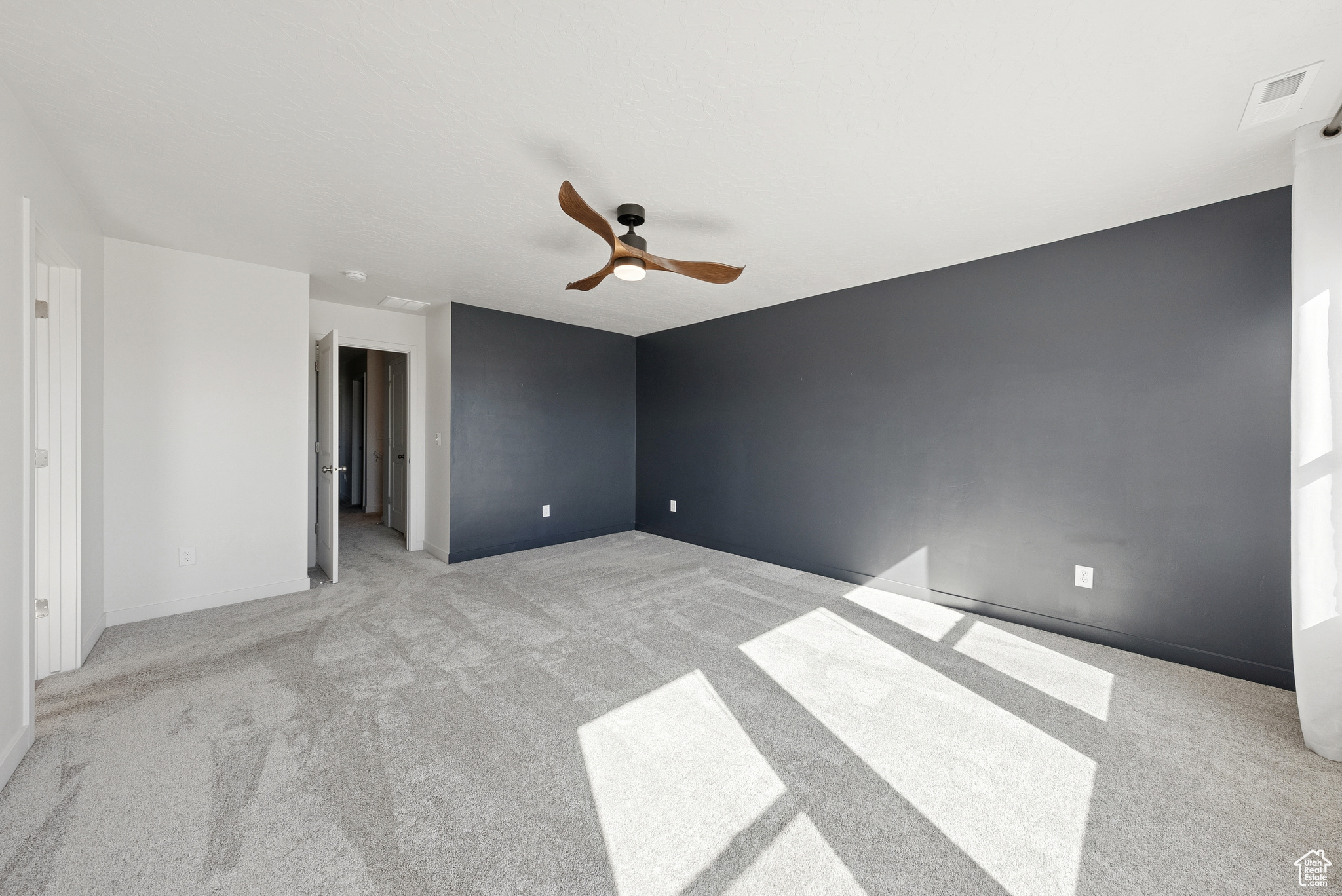 SUNFLOWER FIELDS - Residential