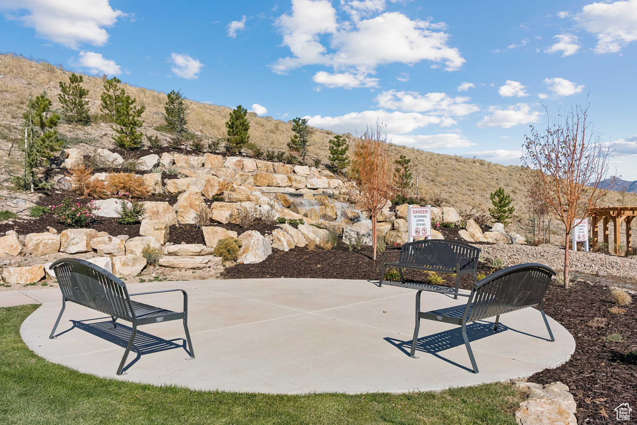 SUNFLOWER FIELDS - Residential