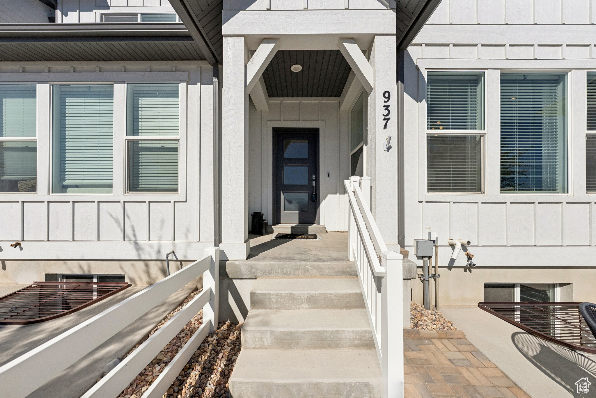 SUNFLOWER FIELDS - Residential