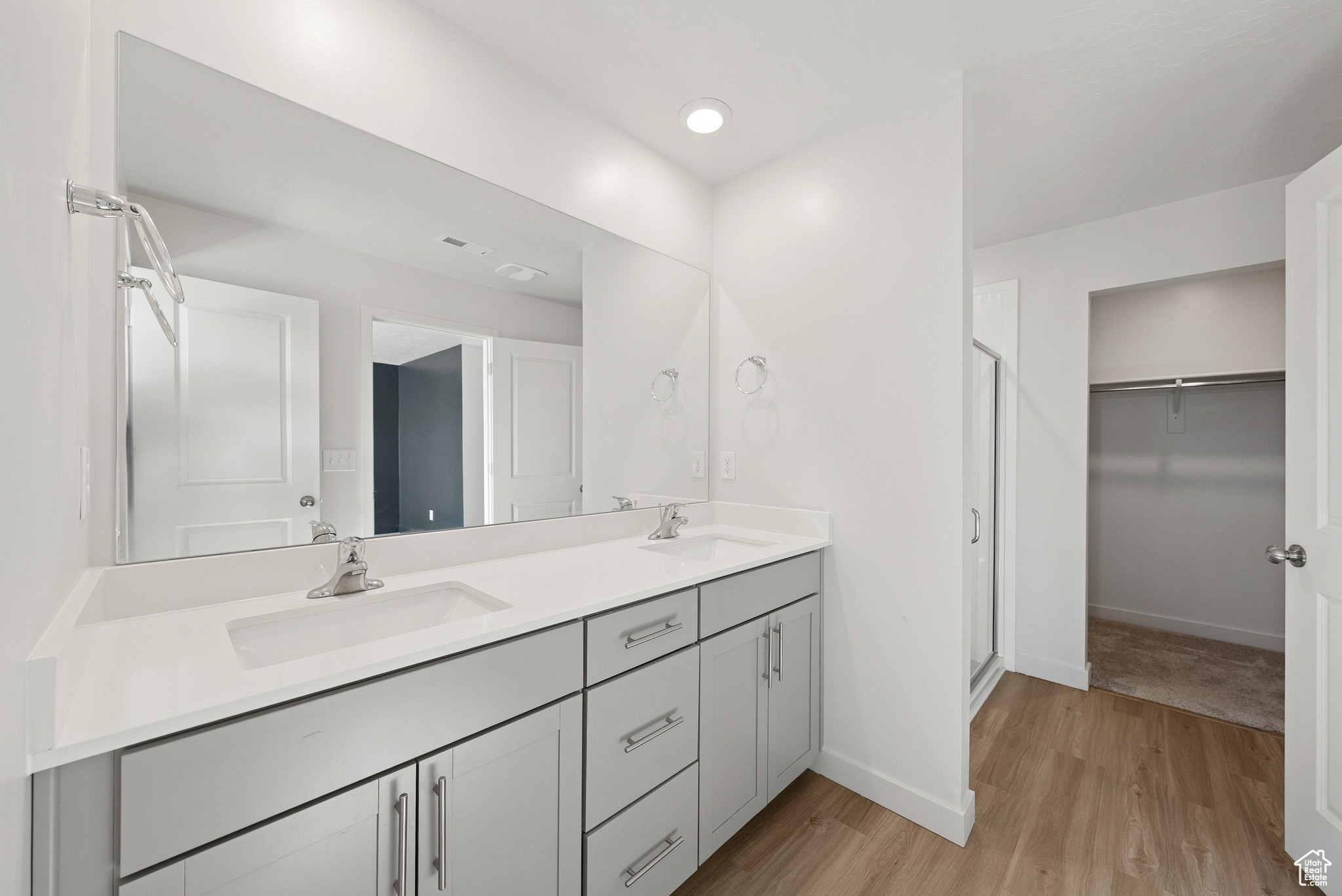 SUNFLOWER FIELDS - Residential