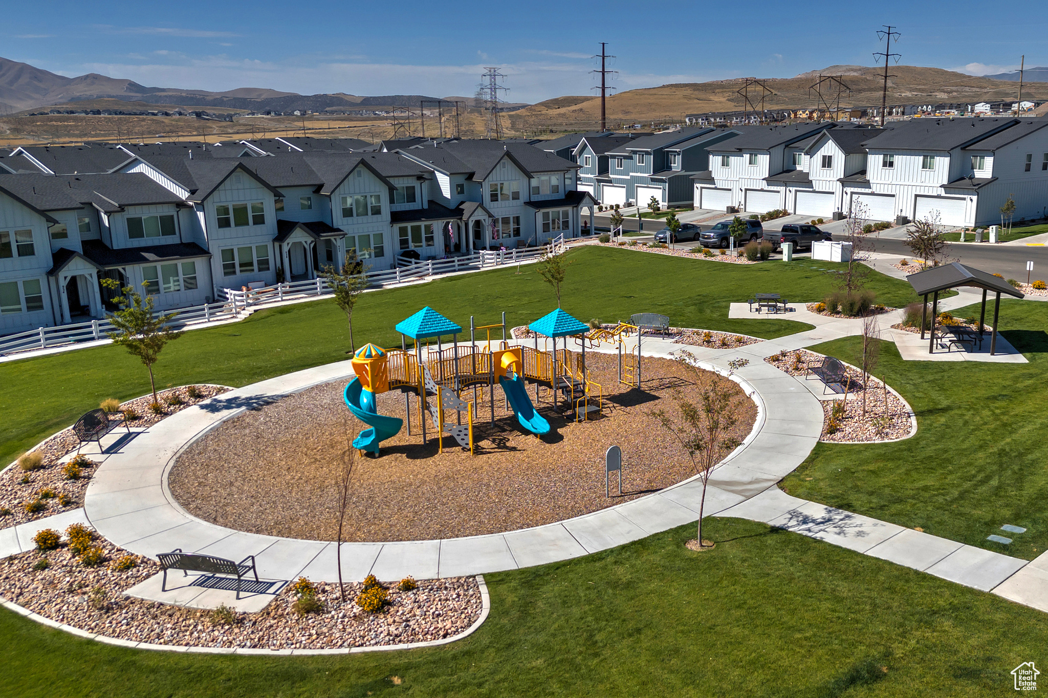 SUNFLOWER FIELDS - Residential