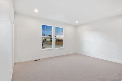 Tiny photo for 6772 W SOUTH JORDAN PKWY #5-487, South Jordan, UT 84009 (MLS # 2122930)