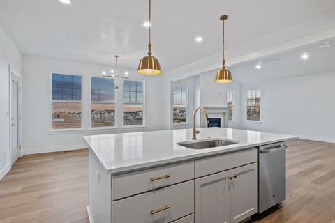 Tiny photo for 6772 W SOUTH JORDAN PKWY #5-487, South Jordan, UT 84009 (MLS # 2122930)