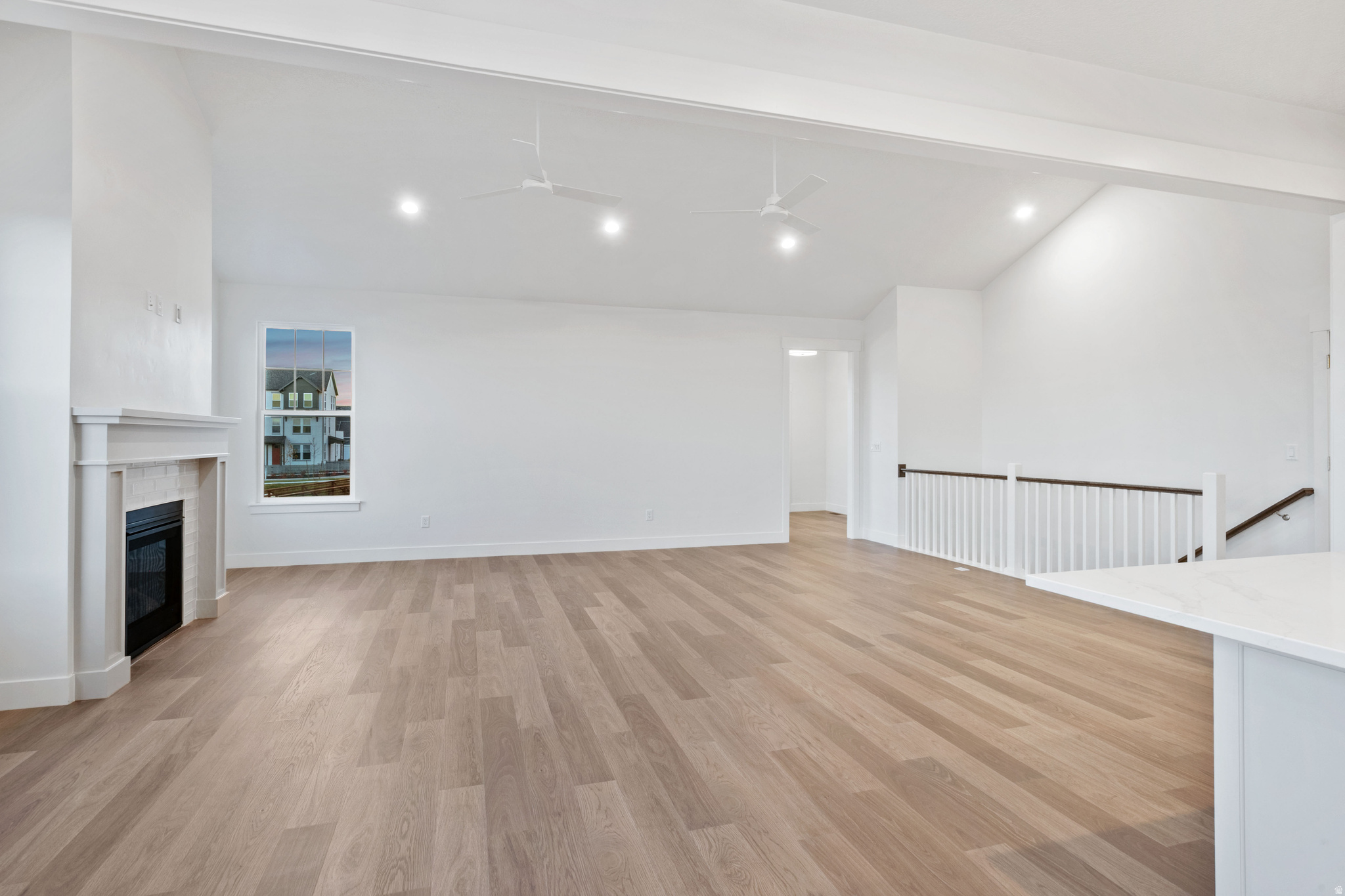 DAYBREAK - Residential