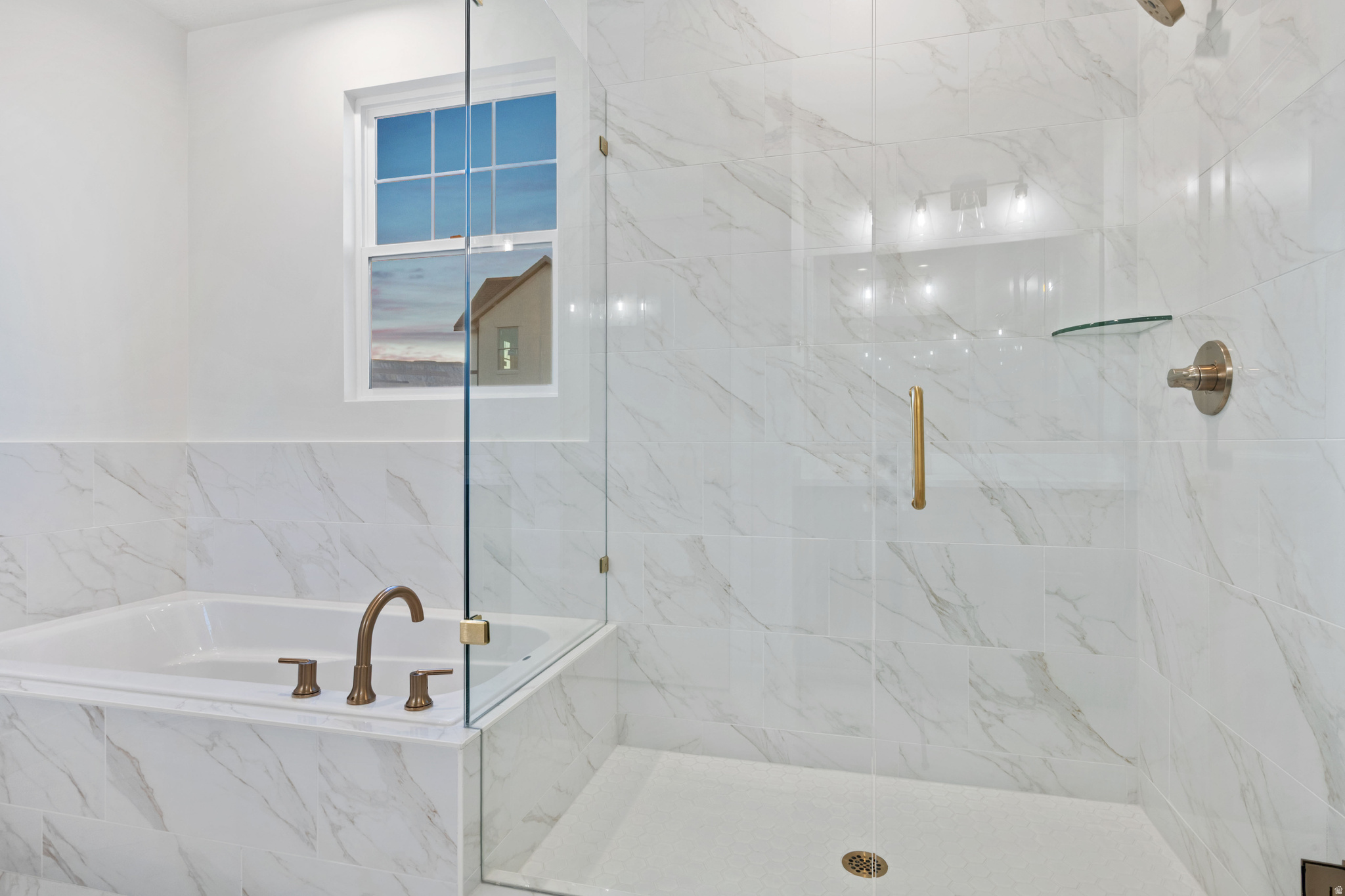 DAYBREAK - Residential