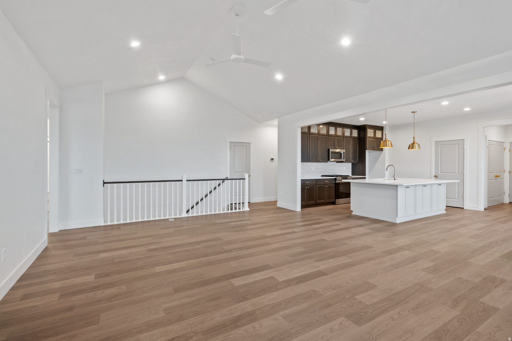 DAYBREAK - Residential