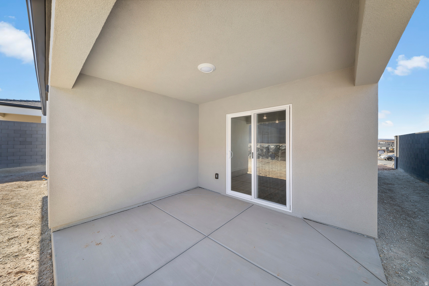 STANDING ROCK LONG VALLEY - Residential