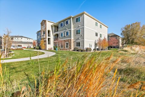 Photo of 169 W RIDGE RD, Saratoga Springs, UT 84045 (MLS # 2122408)