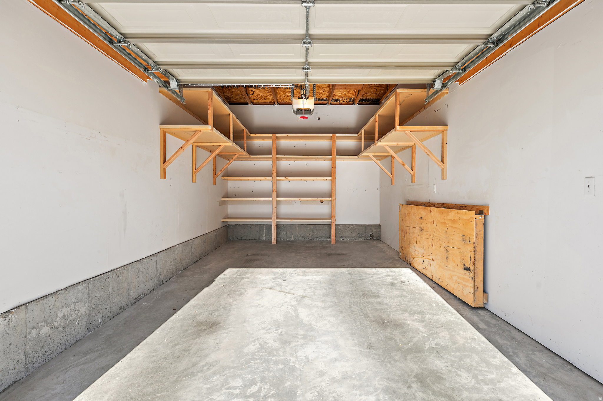 HILLCREST - Residential