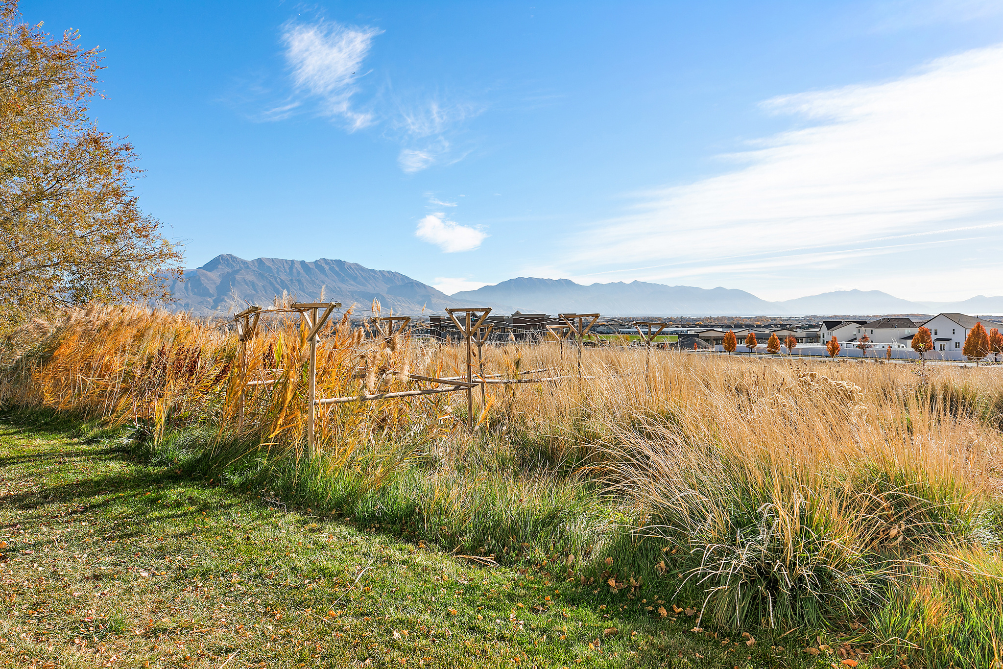 HILLCREST - Residential