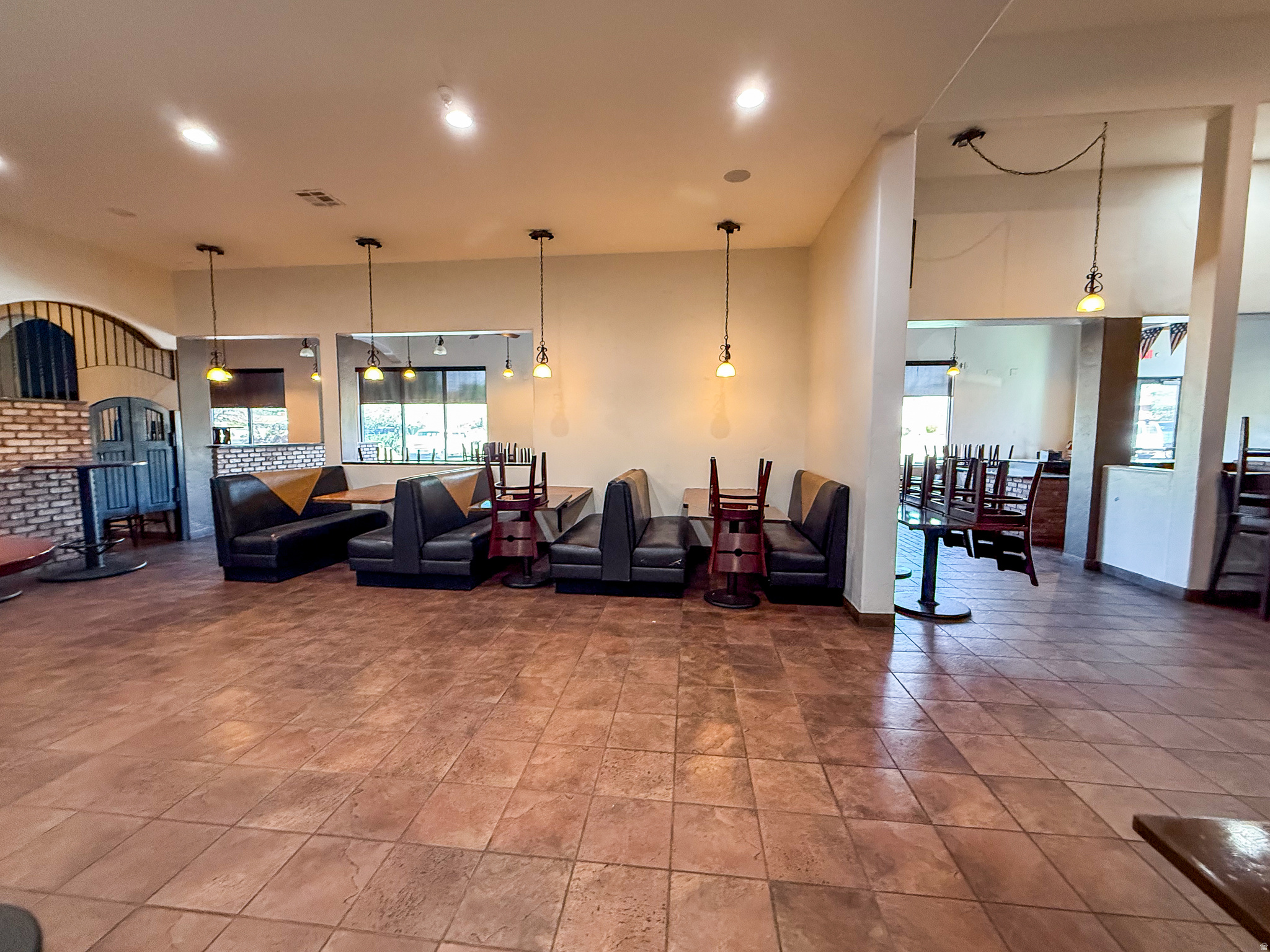 MORNINGSIDE PROFESSIONAL PLAZA TH AMD - Commercial Lease