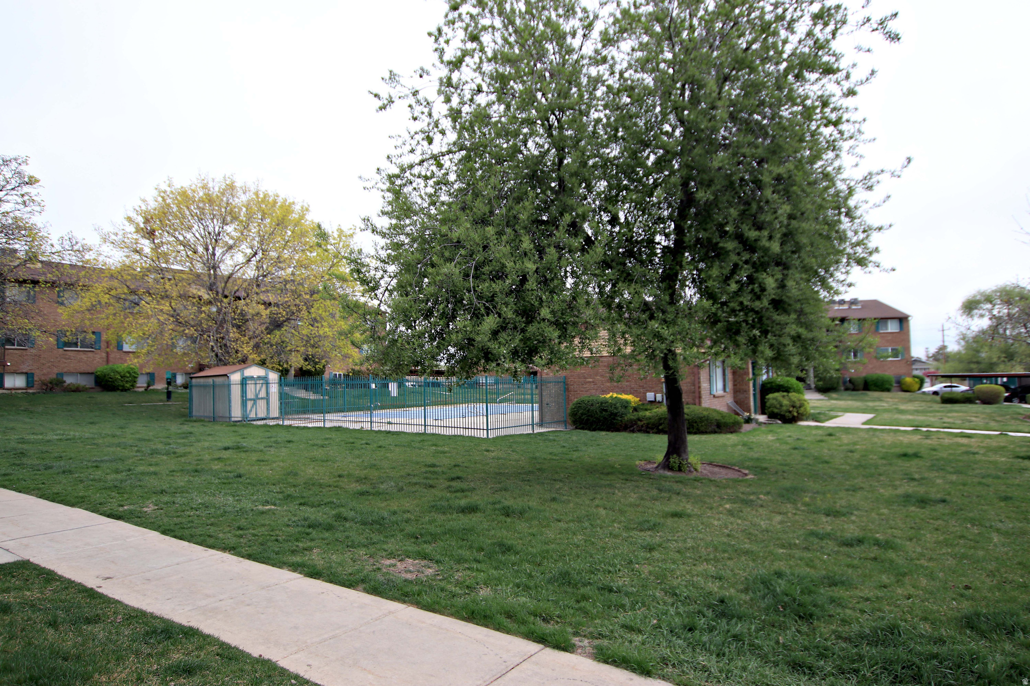 MEADOWS - Residential