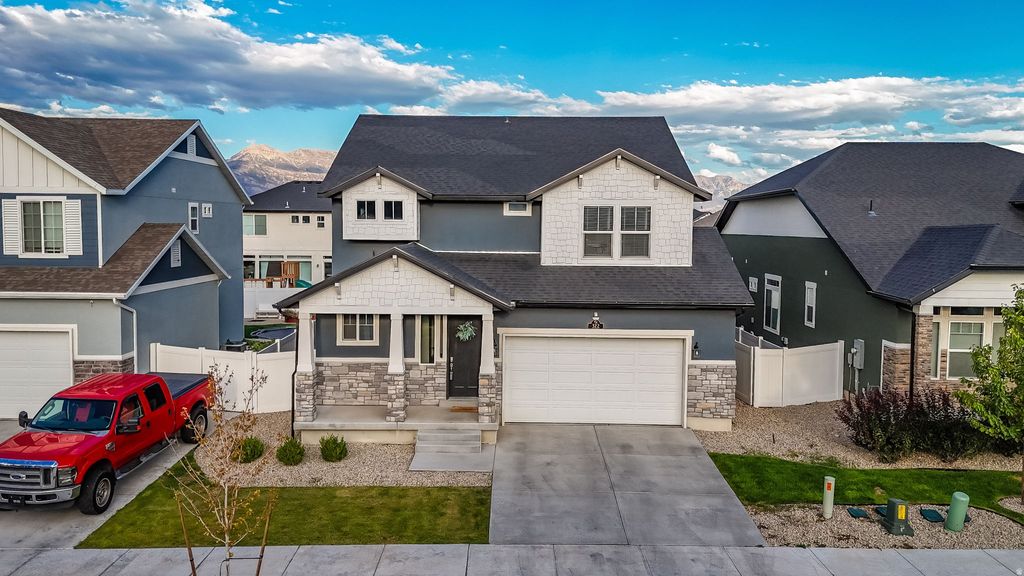 Photo of 322 S BUCKHORN BATH AVE, Saratoga Springs, UT 84045 (MLS # 2132577)