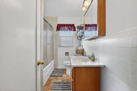 Tiny photo for 2829 E 2880 S, Salt Lake City, UT 84109 (MLS # 2131637)