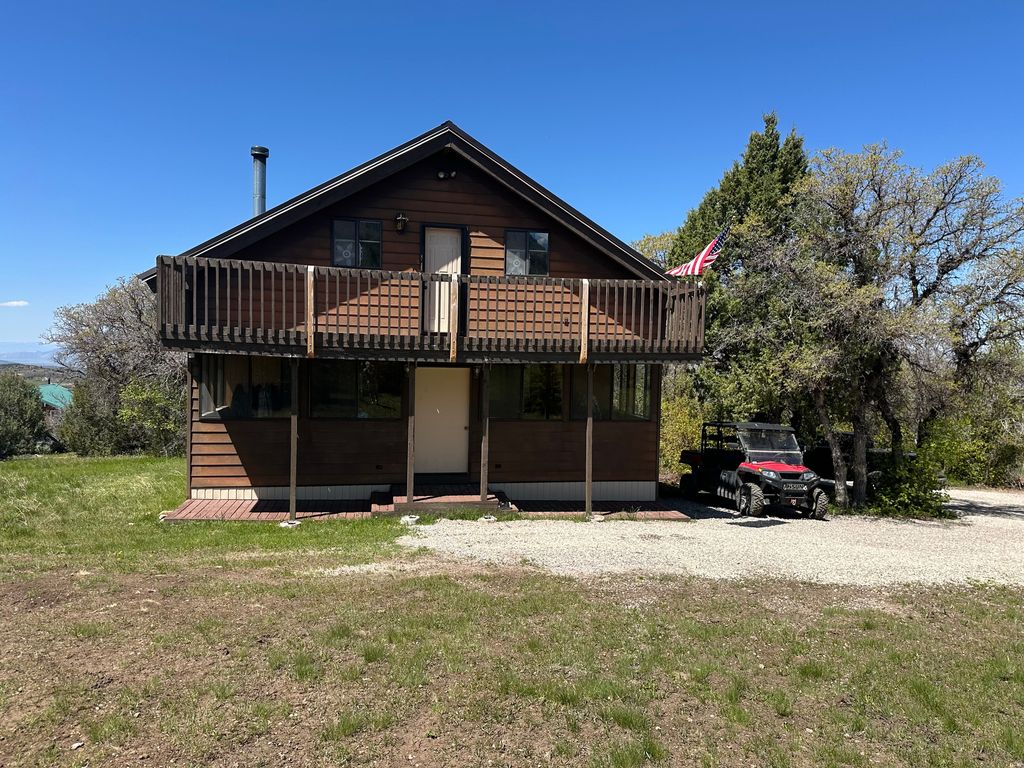 Photo of 45 OAK CREST DRIVE, Mt Pleasant, UT 84647 (MLS # 2146190)