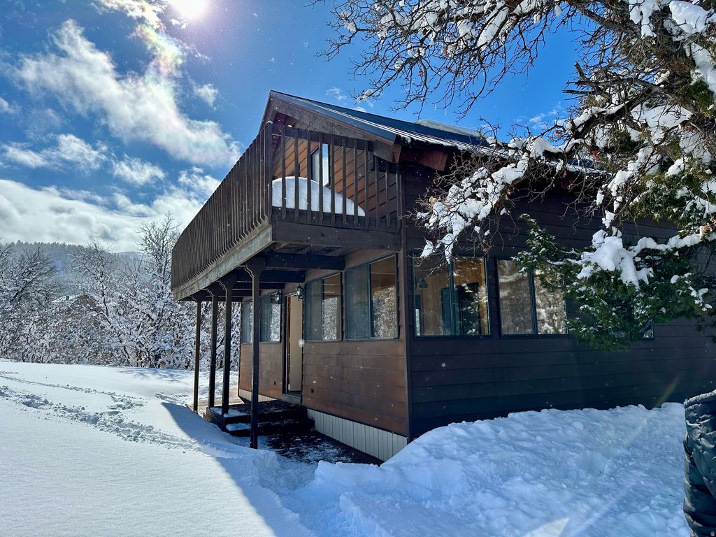 Photo of 45 OAK CREST DRIVE, Mt Pleasant, UT 84647 (MLS # 2146190)