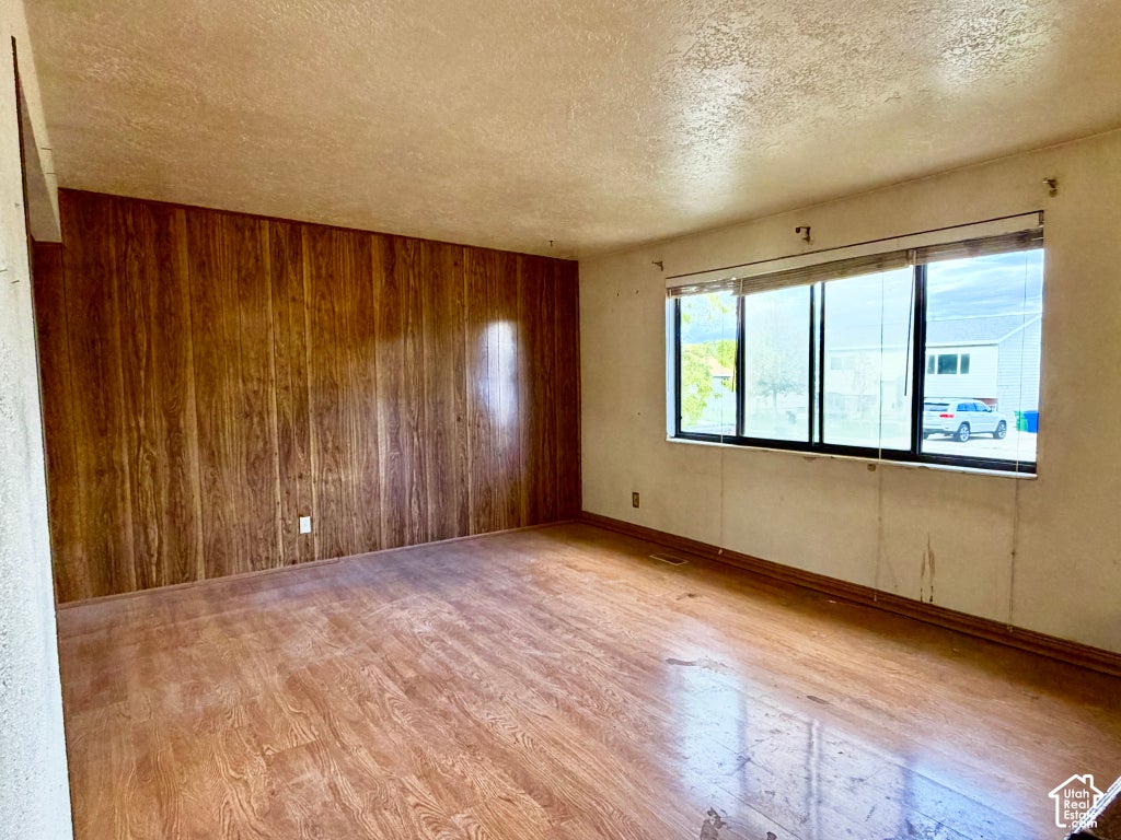 Photo of 8688 S 3680 W, West Jordan, UT 84088 (MLS # 2192968)