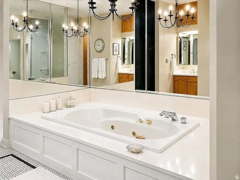 Tiny photo for 978 OAKWOOD DR, Bountiful, UT 84010 (MLS # 2184594)