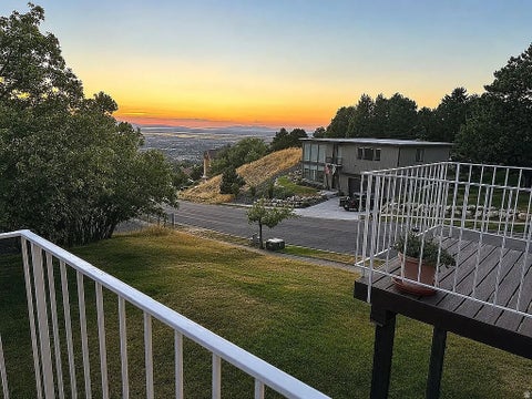 Tiny photo for 978 OAKWOOD DR, Bountiful, UT 84010 (MLS # 2184594)