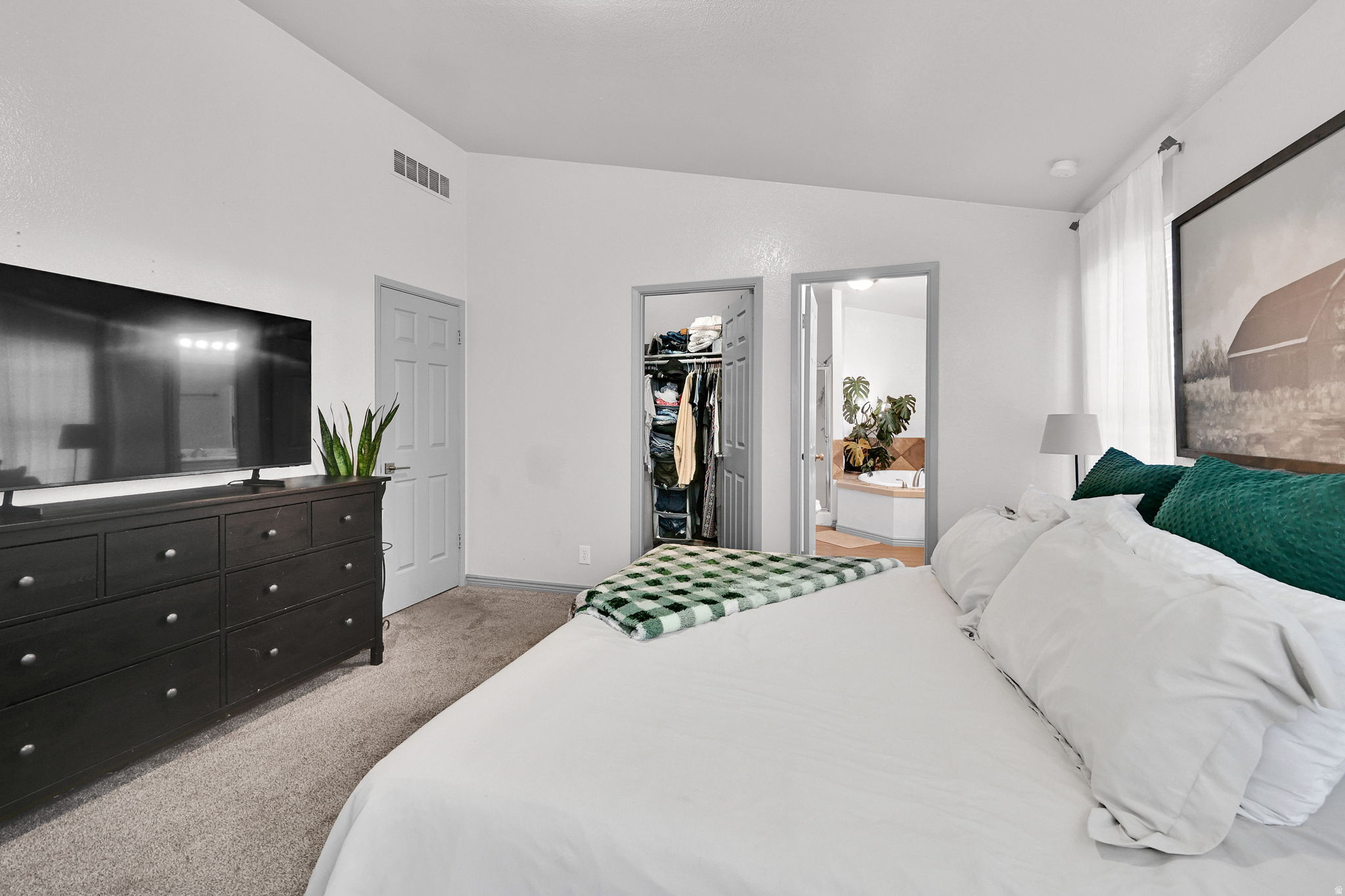 KYLEE KOVE - Residential