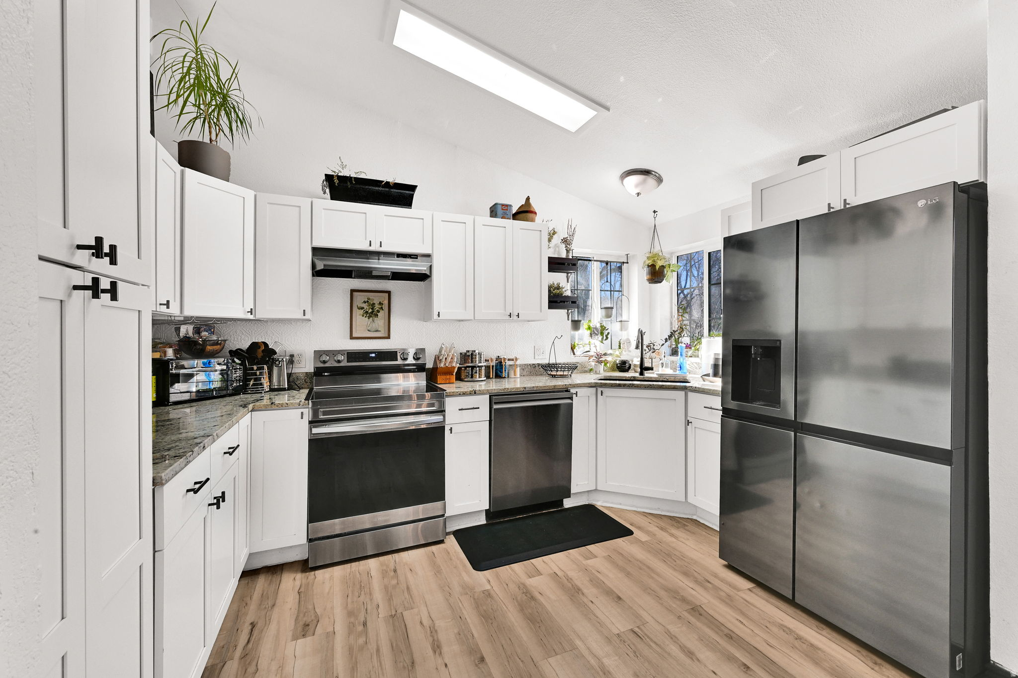 KYLEE KOVE - Residential