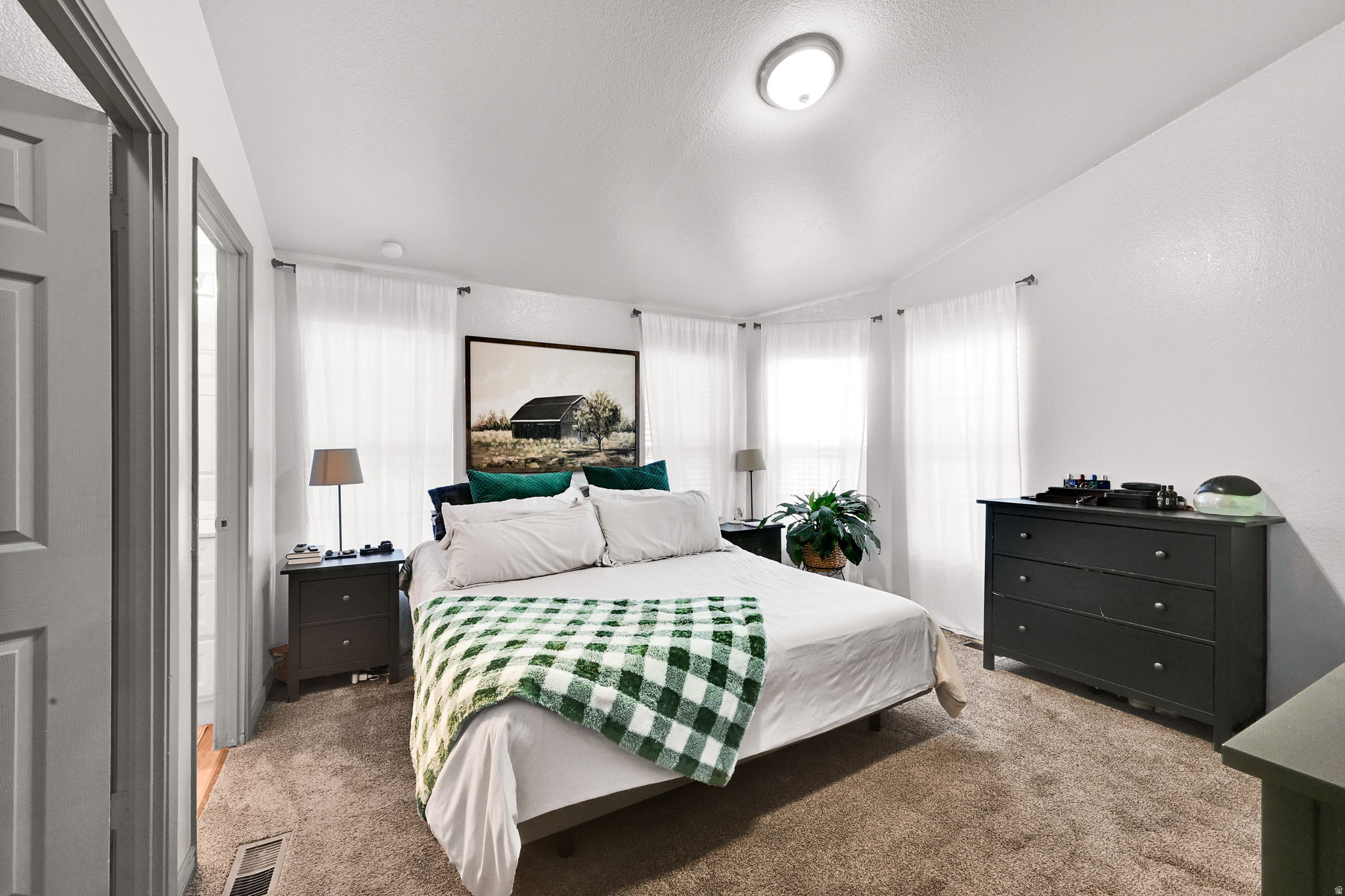 KYLEE KOVE - Residential