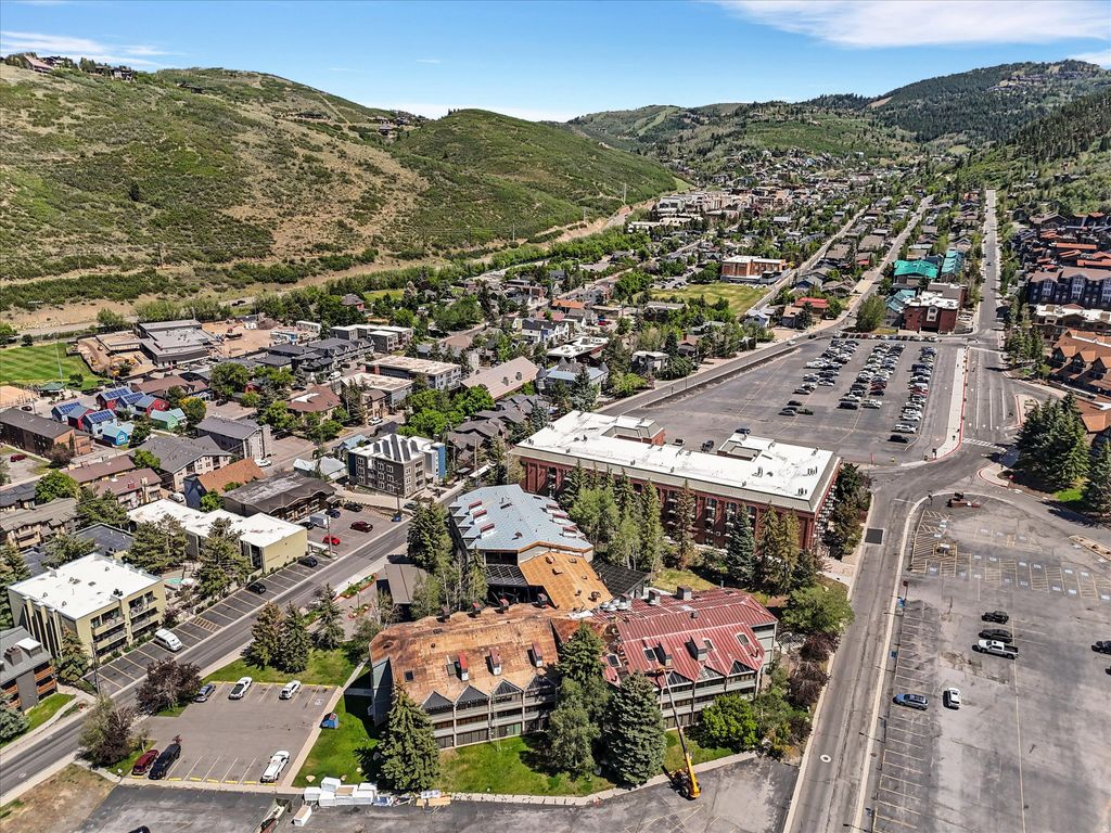 Photo of 1485 EMPIRE AVE #215, Park City, UT 84060 (MLS # 2166142)