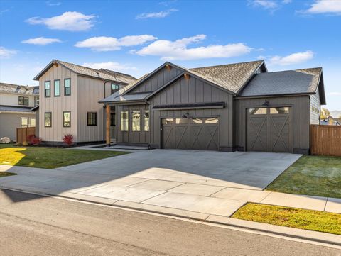 Tiny photo for 296 E 230 N, Midway, UT 84049 (MLS # 2125536)