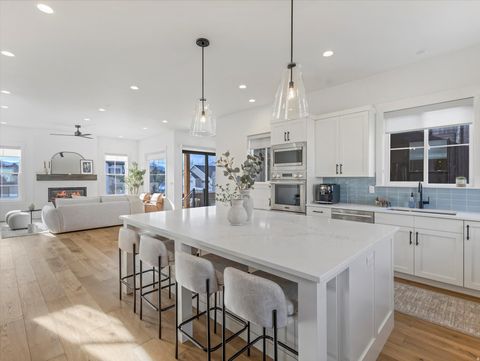 Tiny photo for 296 E 230 N, Midway, UT 84049 (MLS # 2125536)