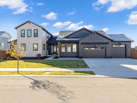 Photo of 296 E 230 N, Midway, UT 84049 (MLS # 2125536)