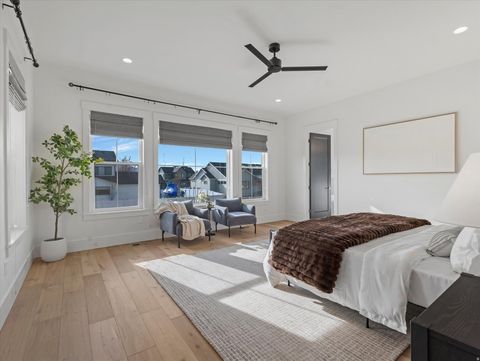 Tiny photo for 296 E 230 N, Midway, UT 84049 (MLS # 2125536)