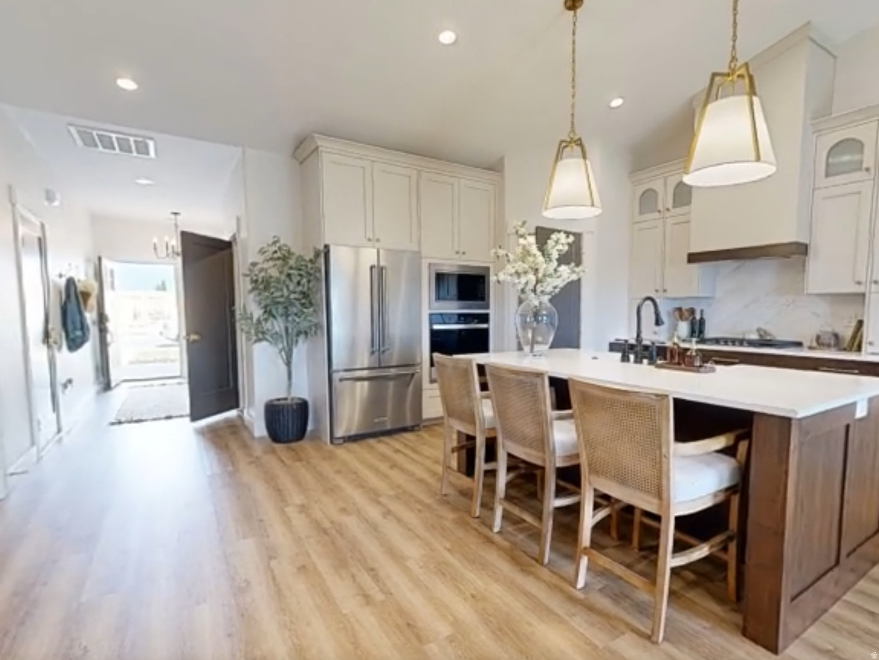 SADIE'S GLENN - Residential