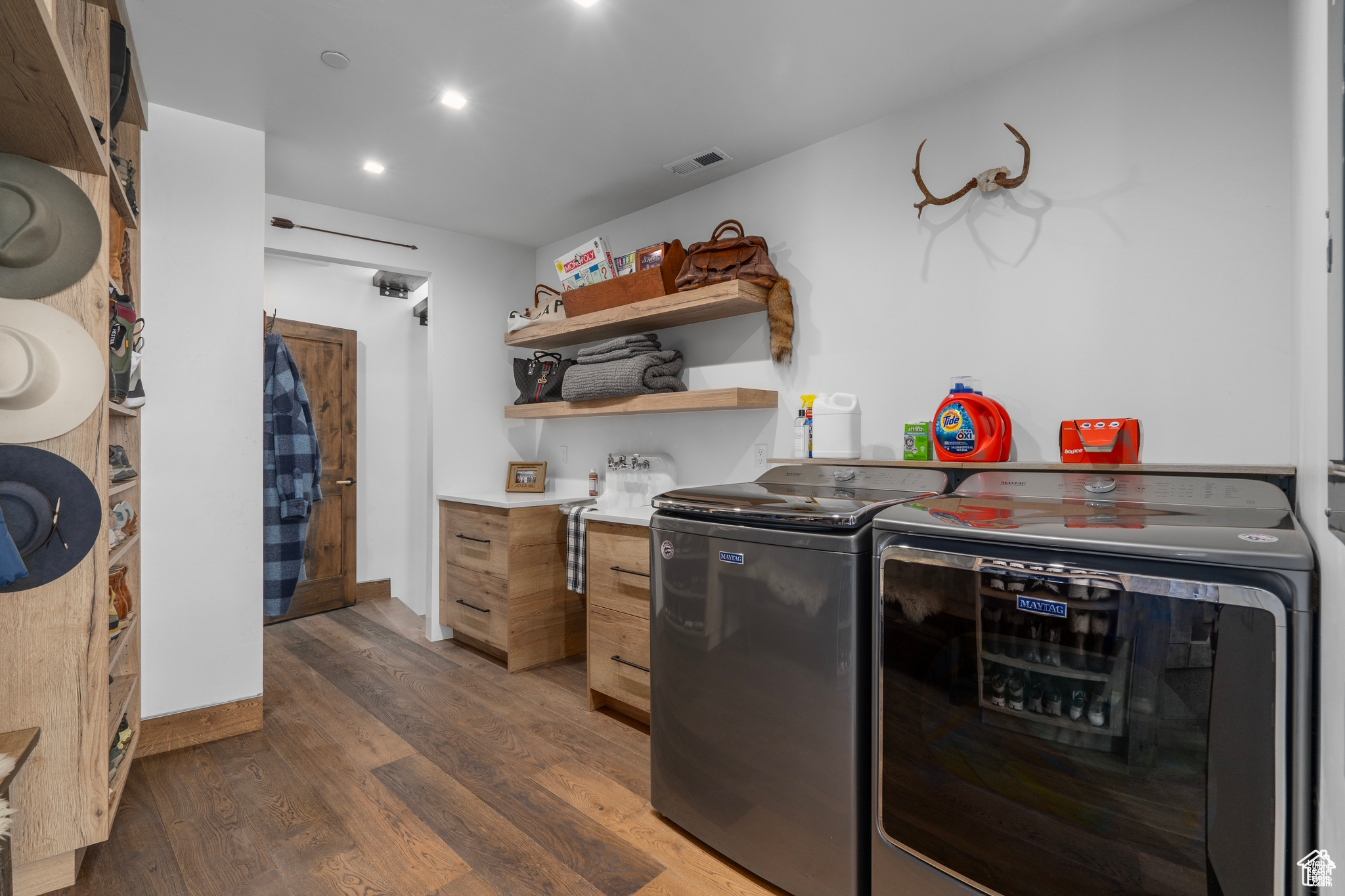 TIMBER LAKES - Residential