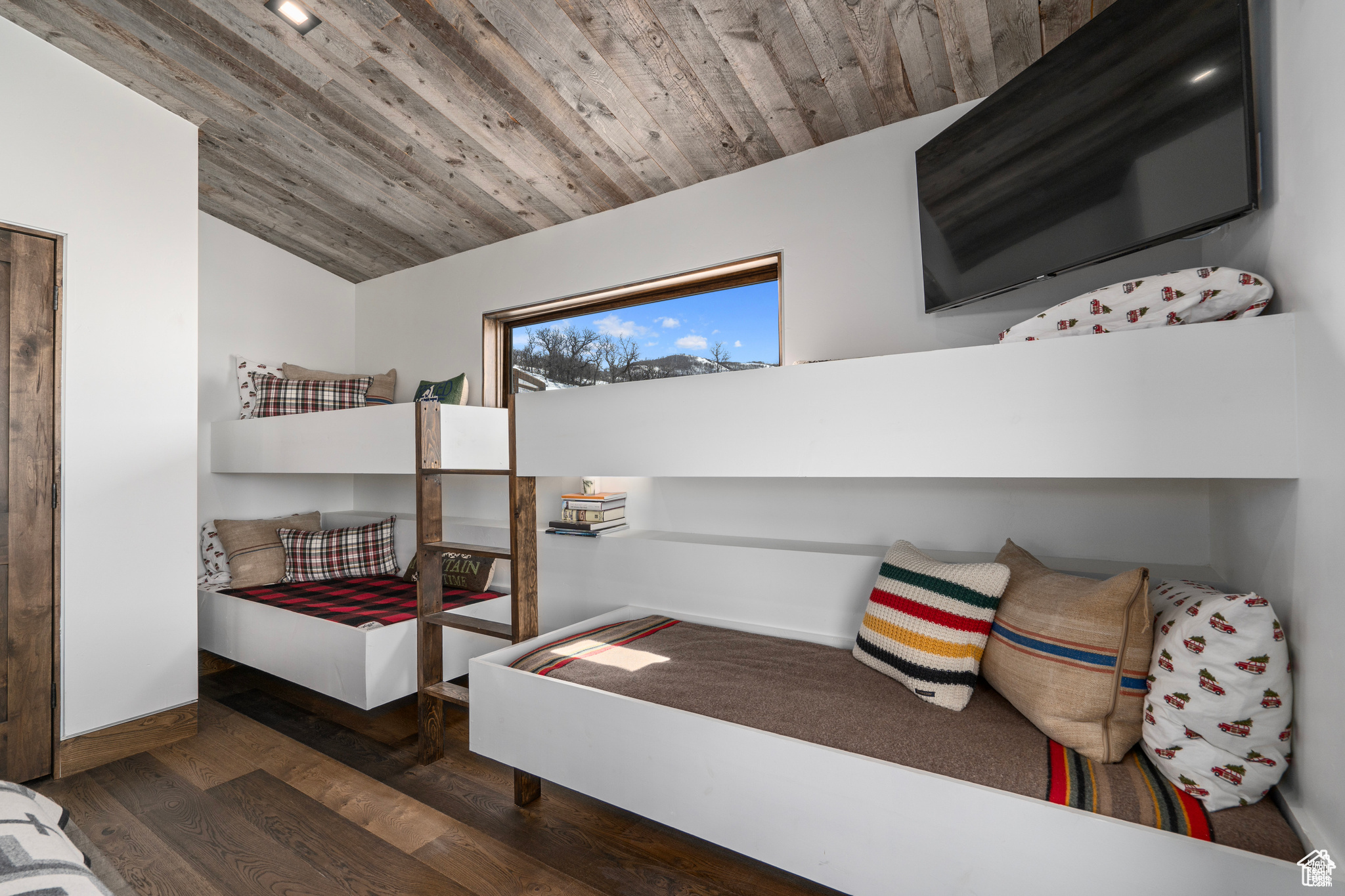 TIMBER LAKES - Residential