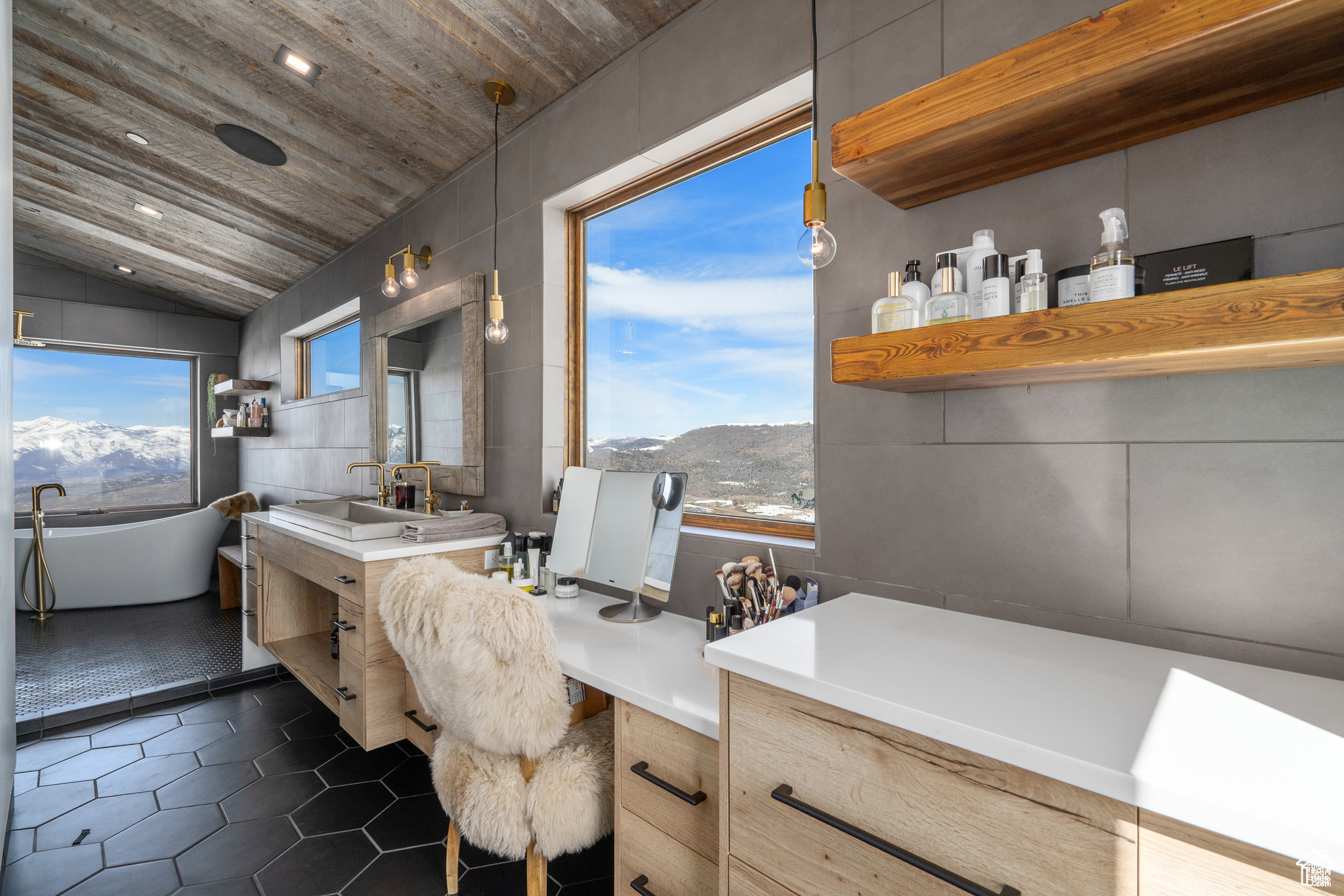 TIMBER LAKES - Residential