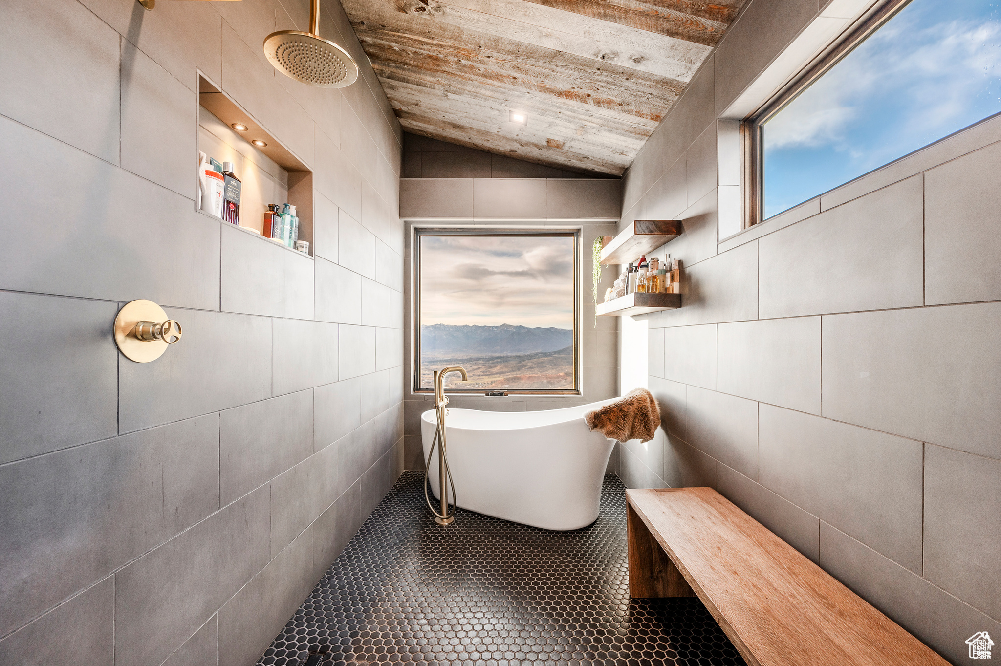 TIMBER LAKES - Residential